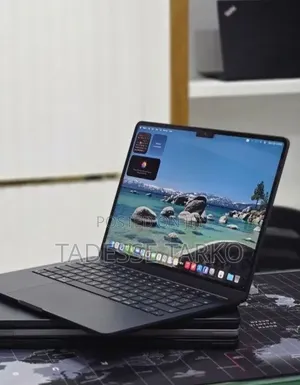 New Laptop Apple MacBook Air 2025 M4 16GB Apple M4 SSD 256GB