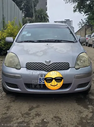 Toyota Vitz 2004 Blue