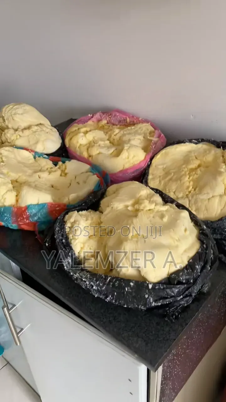 የሸኖ ቅቤ/Yesheno Kibe' (ጥሬ) ፎቶዎችን ወደ ጎን ስክሮል እያደረጉ ይመልከቱ