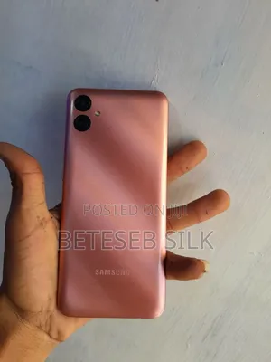Samsung Galaxy F04 64 GB