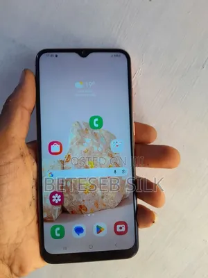 Samsung Galaxy F04 64 GB