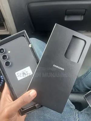 New Samsung Galaxy S24 FE 128 GB Black