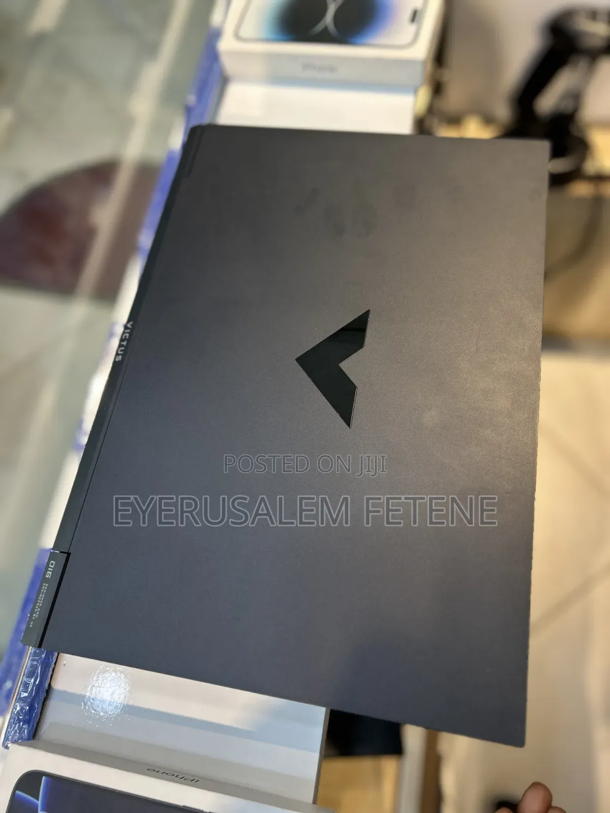 New Laptop 4GB AMD Ryzen 7 SSD 1T
