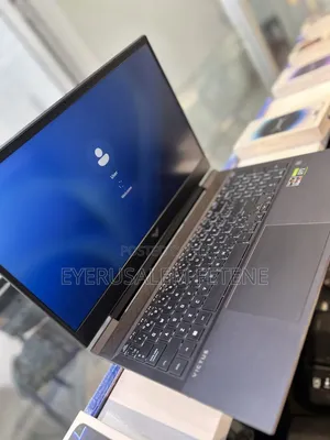 New Laptop 4GB AMD Ryzen 7 SSD 1T