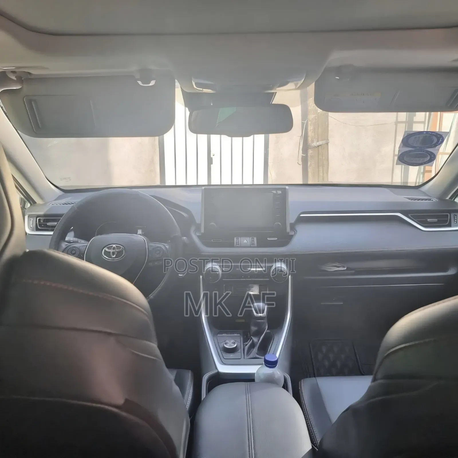 Toyota RAV4 2022 Green