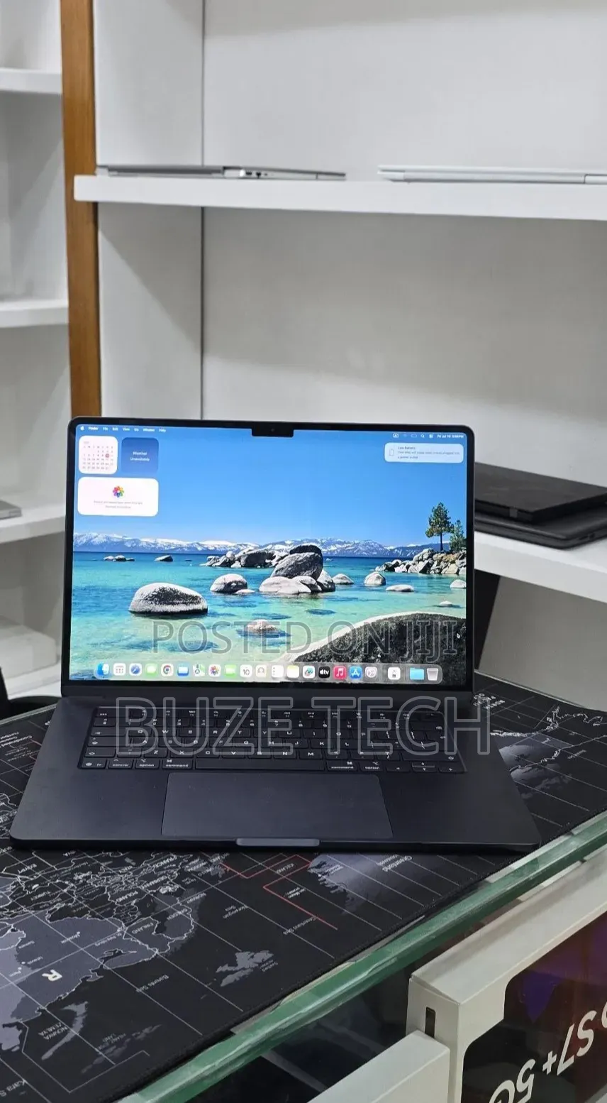 New Laptop Apple MacBook Air 2025 M4 16GB Apple M4 SSD 256GB
