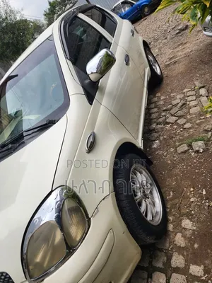 Toyota Yaris 2004 White