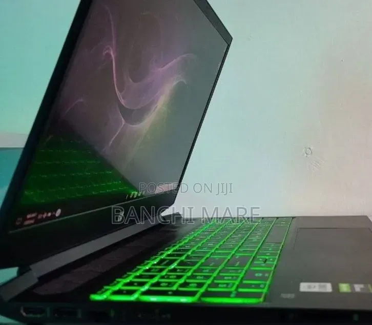New Laptop HP Pavilion 17 16GB Intel Core i5 SSD 512GB