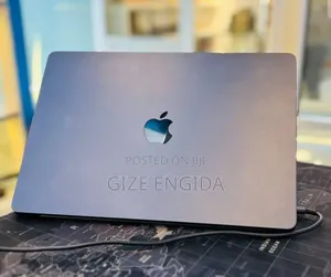 New Laptop Apple MacBook Air 2024 M3 8GB Apple M3 SSD 256GB