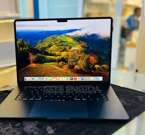 New Laptop Apple MacBook Air 2024 M3 8GB Apple M3 SSD 256GB