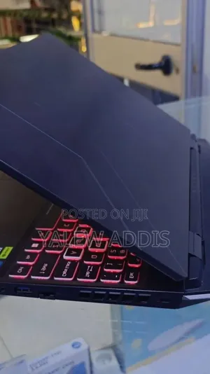 New Laptop Acer Nitro V 15 16GB Intel Core i7 SSD 512GB