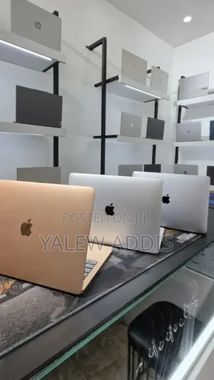 New Laptop Apple MacBook Air 2020 M1 8GB Apple M1 SSD 256GB