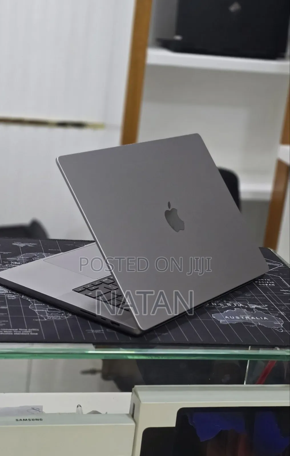 New Laptop Apple MacBook Pro 2020 M1 32GB Apple M1 Pro SSD 512GB
