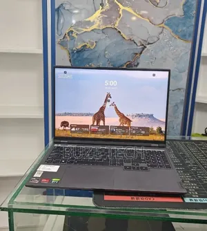 New Laptop Lenovo 16GB AMD Ryzen 7 SSD 512GB