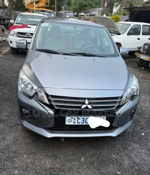 Mitsubishi Attrage 2022 Gray