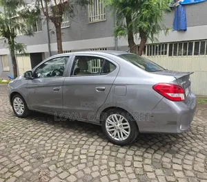 Mitsubishi Attrage 2022 Gray