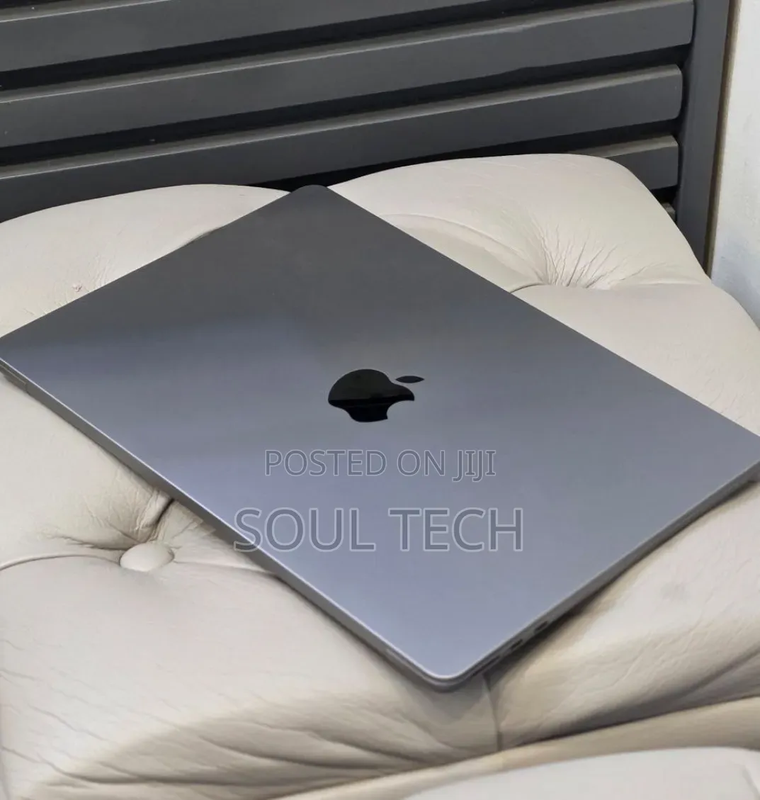 New Laptop Apple MacBook Air 2022 M2 8GB Apple M2 SSD 256GB