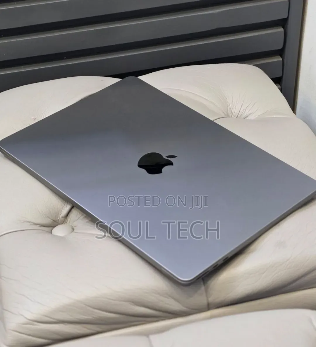 New Laptop Apple MacBook Air 2022 M2 8GB Apple M2 SSD 256GB