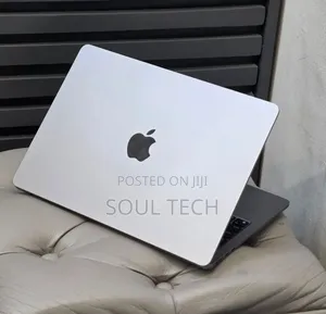 New Laptop Apple MacBook Air 2022 M2 8GB Apple M2 SSD 256GB