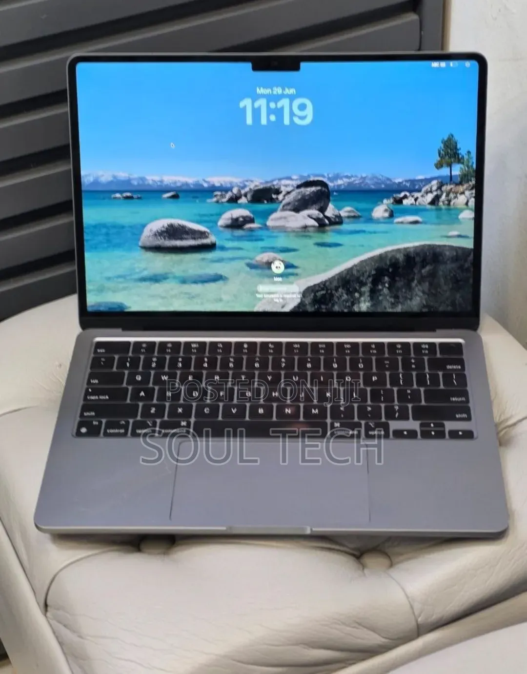 New Laptop Apple MacBook Air 2022 M2 8GB Apple M2 SSD 256GB
