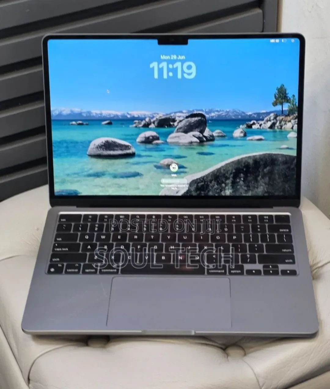 New Laptop Apple MacBook Air 2022 M2 8GB Apple M2 SSD 256GB