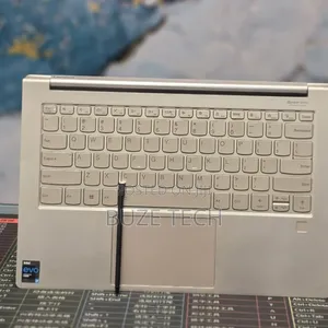 New Laptop Lenovo Yoga 9i 16GB Intel Core i7 SSD 512GB