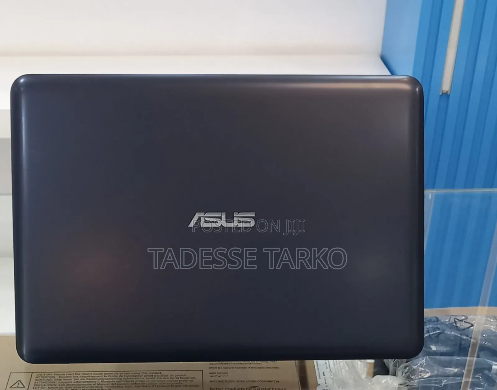 New Laptop Asus 8GB AMD SSD 256GB
