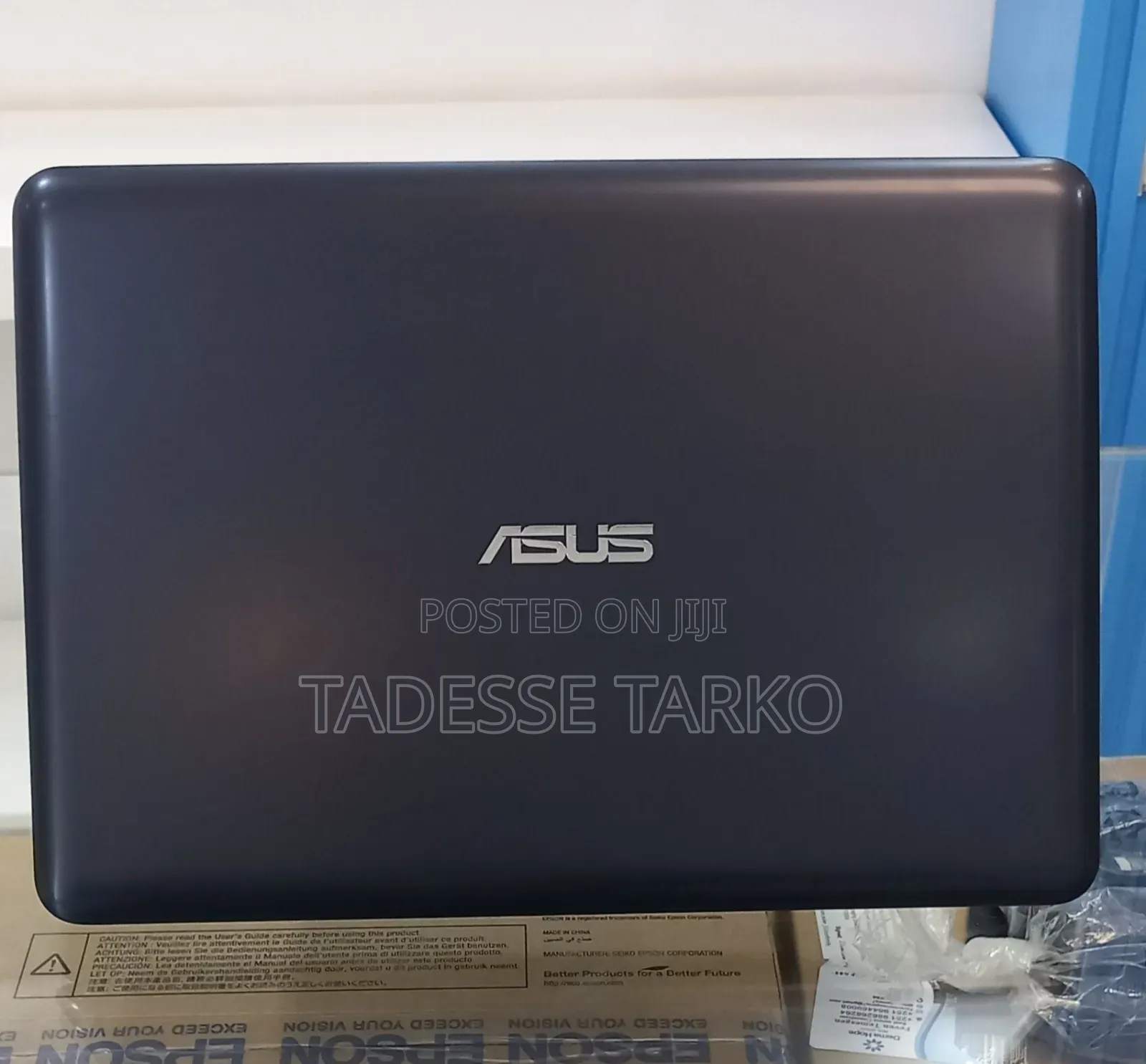 New Laptop Asus 8GB AMD SSD 256GB