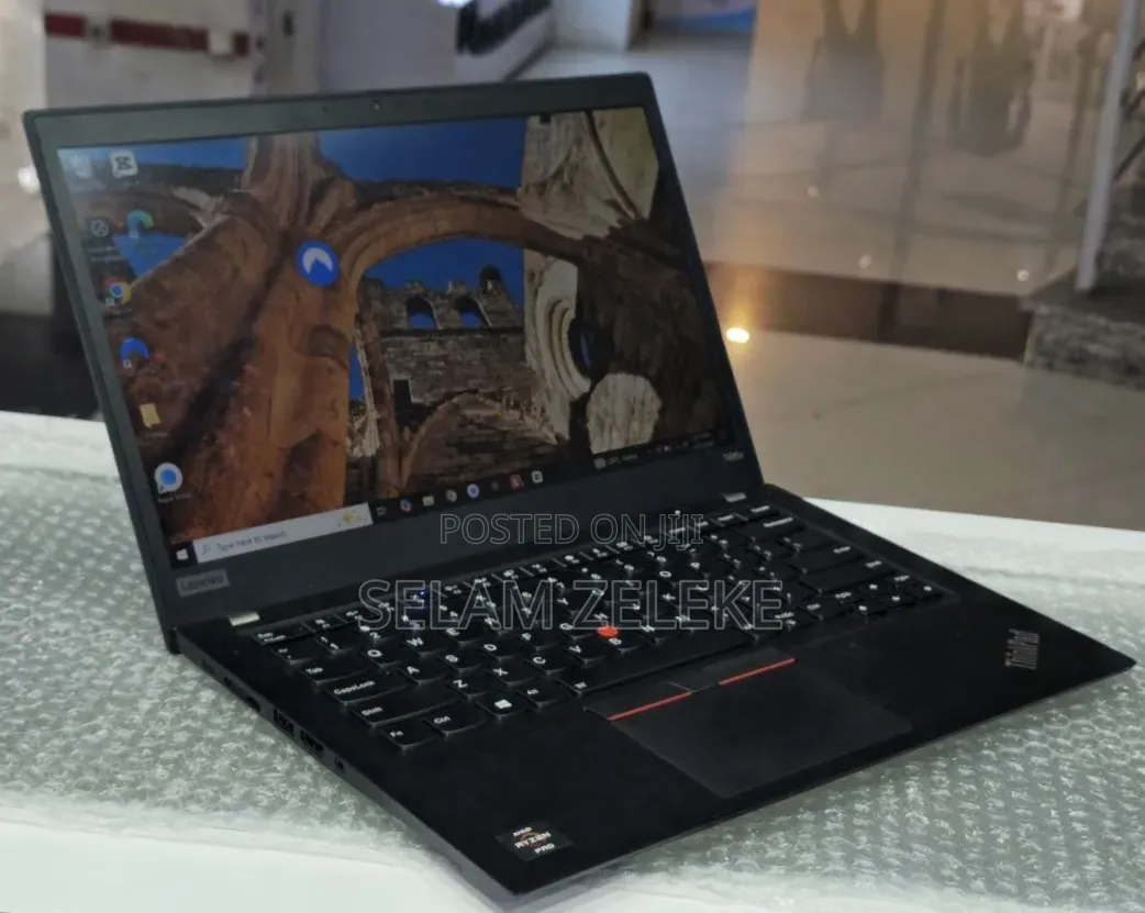 New Laptop Lenovo ThinkPad t495s 16GB AMD Ryzen 7 SSD 512GB