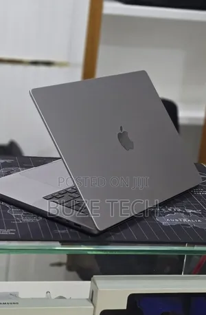 New Laptop Apple MacBook Pro 2021 M1 Max 32GB Apple M1 Max SSD 512GB