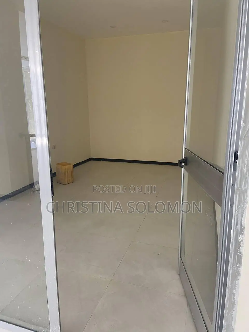 Commercial Shop for Sale