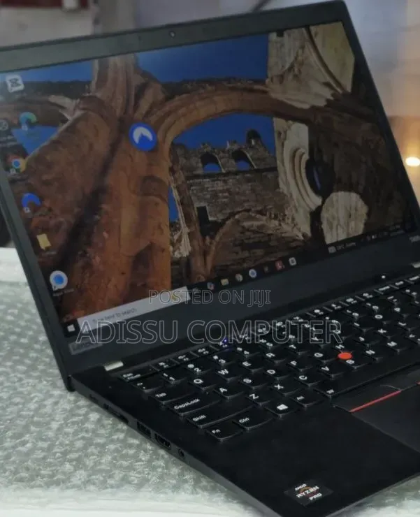 New Laptop Lenovo ThinkPad t495s 16GB AMD Ryzen 7 SSD 512GB