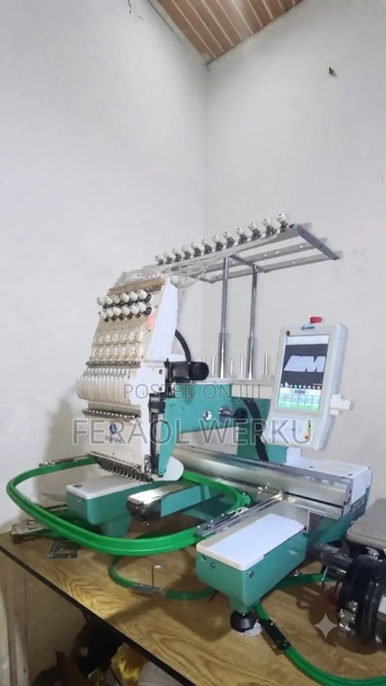 12 Neddle Embroidery Machine