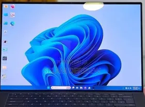 New Laptop Dell Precision 5560 16GB Intel Core i9 SSD 512GB