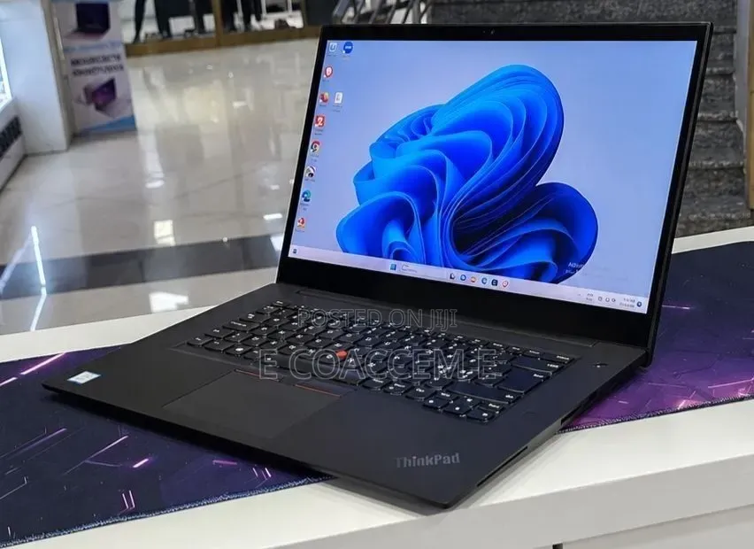 New Laptop Lenovo 16GB Intel Core i7 SSD 512GB