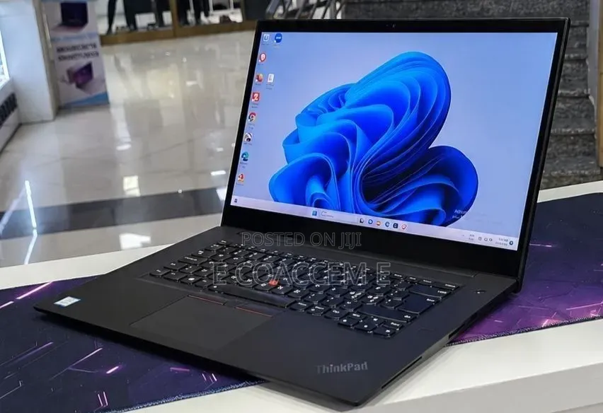 New Laptop Lenovo 16GB Intel Core i7 SSD 512GB