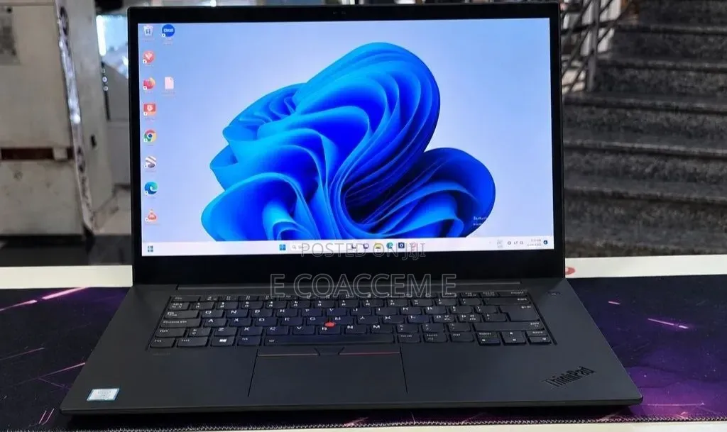 New Laptop Lenovo 16GB Intel Core i7 SSD 512GB