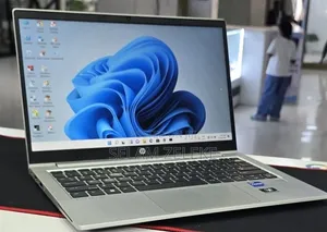 New Laptop HP EliteBook 830 G9 16GB Intel Core i5 SSD 512GB