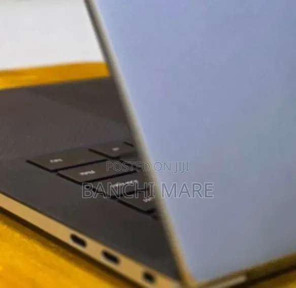 New Laptop Dell Precision 5560 4GB Intel Core i9 SSD 32GB