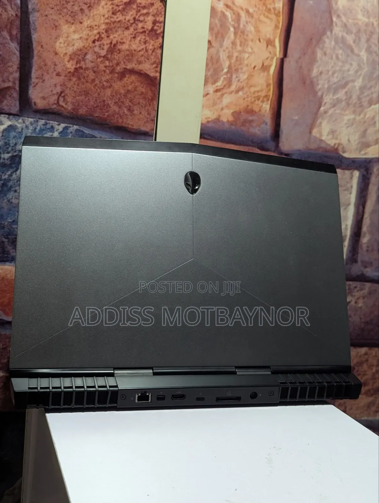 New Laptop Alienware Area-51m 16GB Intel Core i7 SSD 512GB