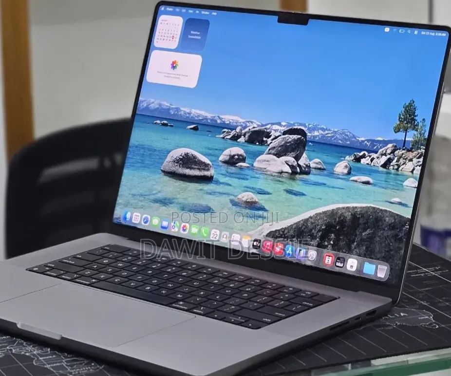 New Laptop Apple MacBook Pro 2021 M1 Max 32GB Apple M1 Max SSD 512GB