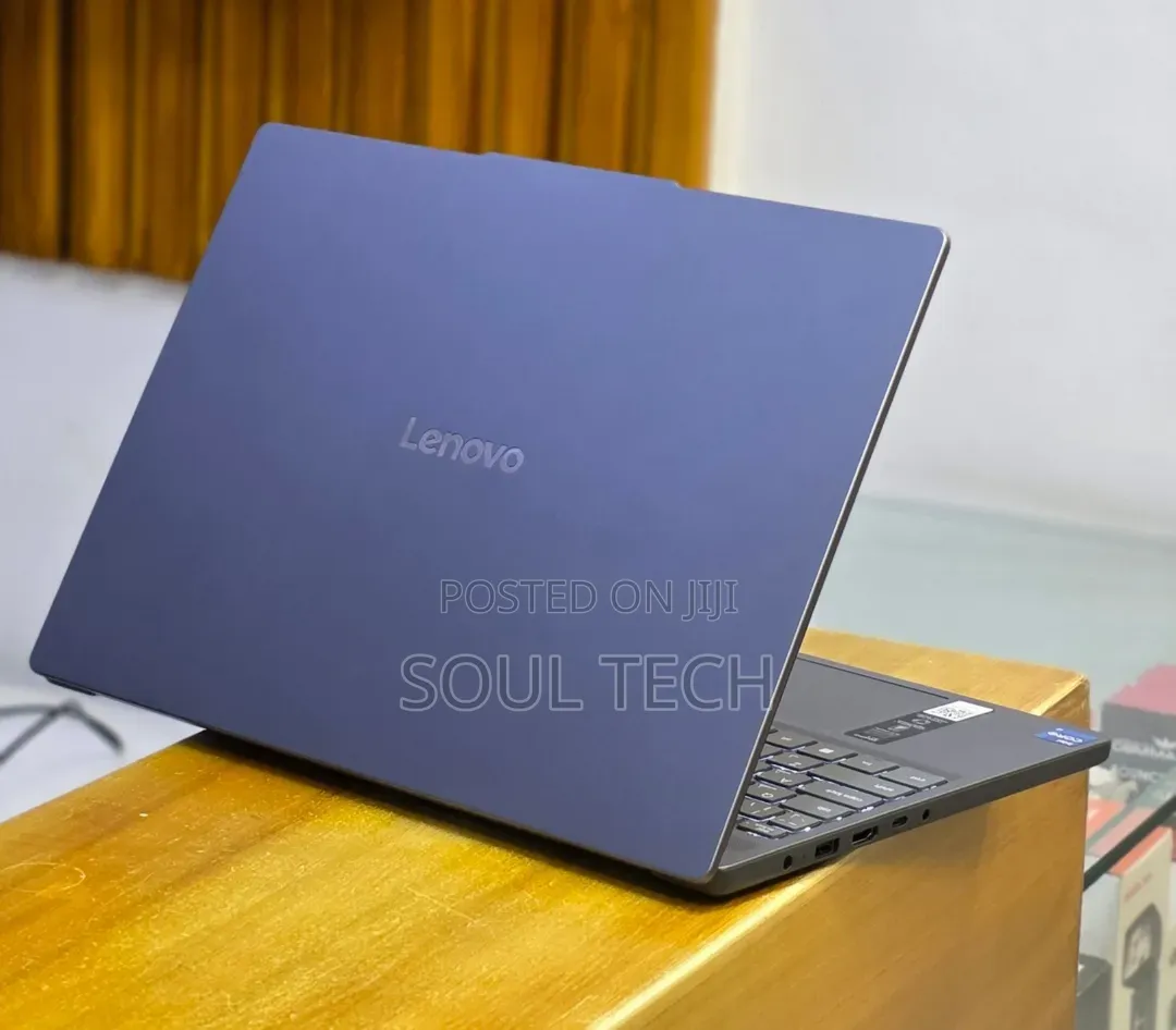 New Laptop Lenovo Ideapad 3 16GB Intel Core i7 SSD 512GB