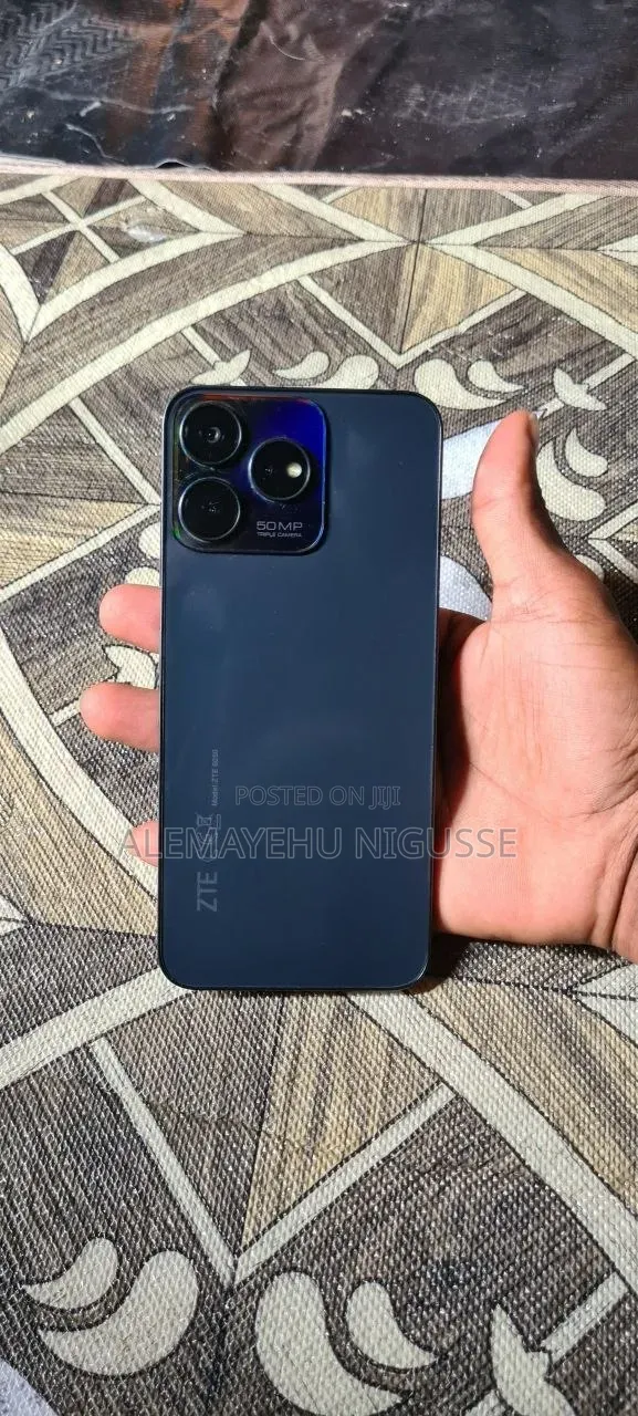 ZTE Blade V 4 GB