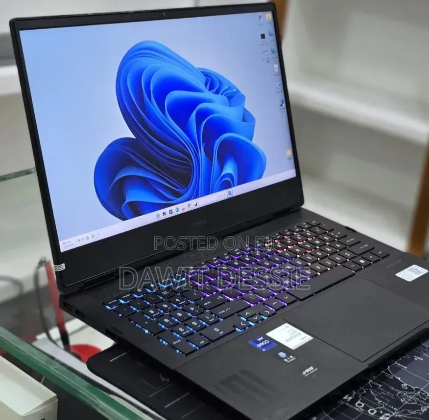 New Laptop HP Omen 16 16GB Intel Core i9 SSD 512GB