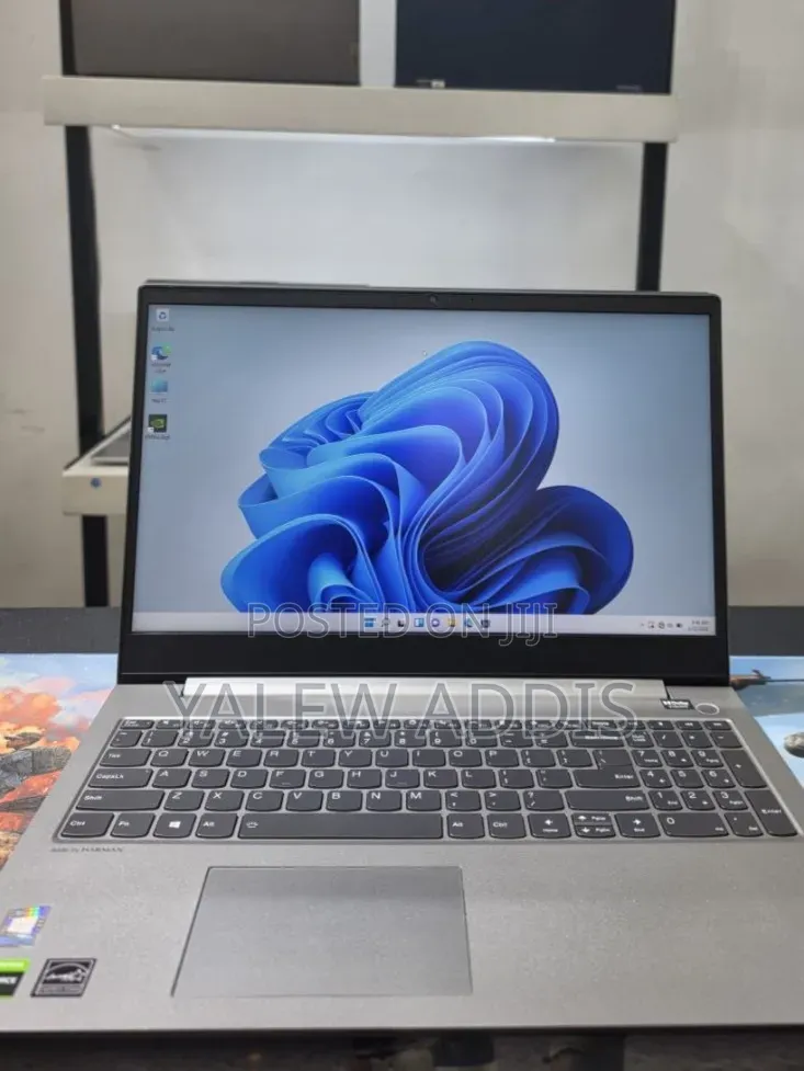 New Laptop Lenovo ThinkPad 13 16GB Intel Core i5 SSD 512GB