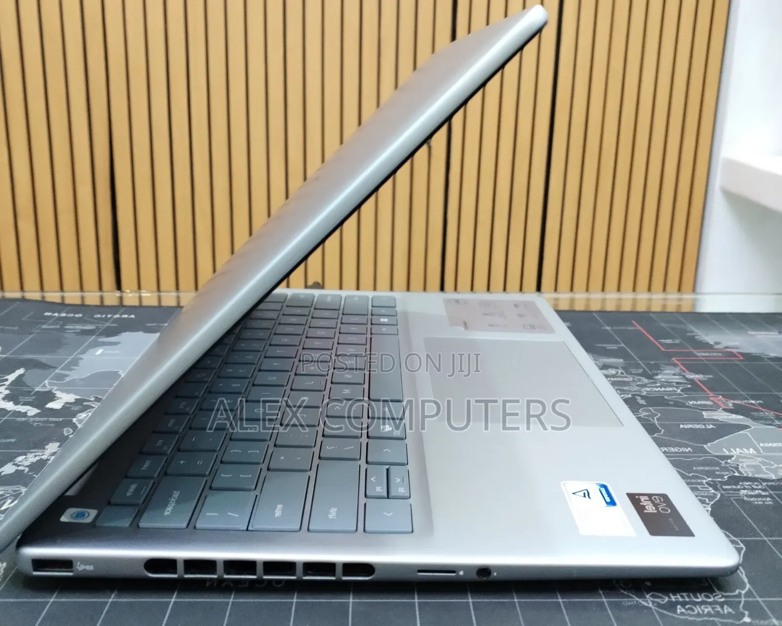 New Laptop Dell Inspiron 15 16GB Intel Core Ultra 7 SSD 512GB