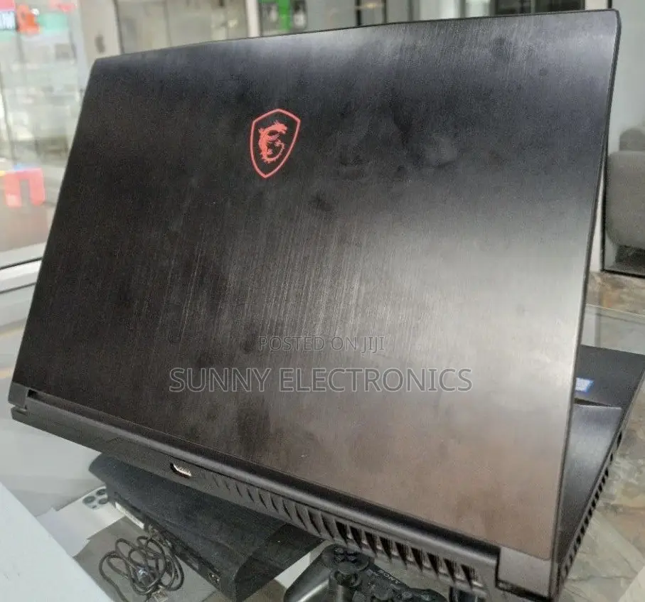 New Laptop MSI Katana 15 8GB Intel Core i7 HDD+SSD 1T