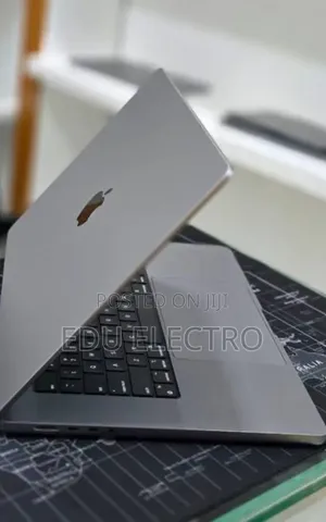 New Laptop Apple MacBook Pro 2021 M1 Max 32GB Apple M1 Max SSD 512GB
