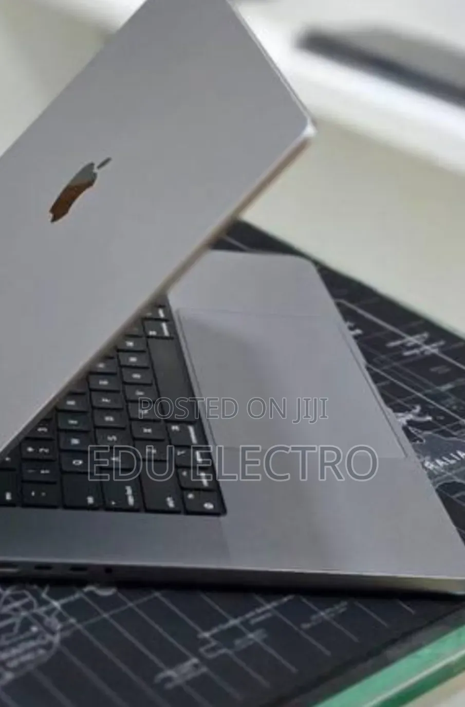 New Laptop Apple MacBook Pro 2021 M1 Max 32GB Apple M1 Max SSD 512GB