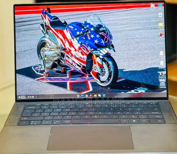 New Laptop Dell Precision 5560 16GB Intel Core i7 SSD 512GB